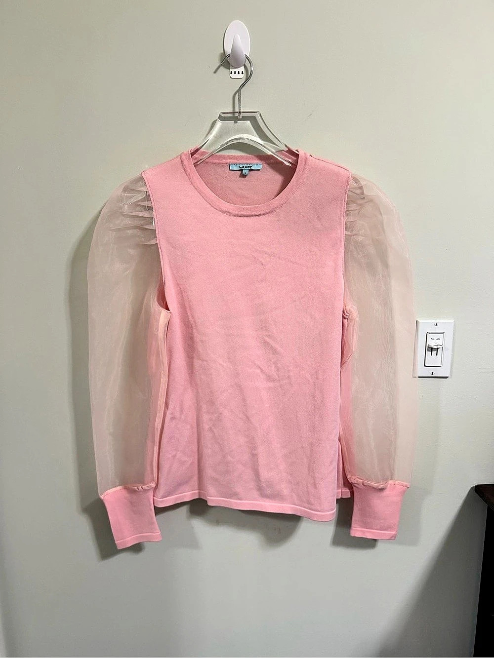 La Cité Pink Mesh Sleeve Top Size Large Like New L